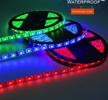 Bandes flexibles colorées de RVB SMD LED 60 LED/vie active d'Approvel CE de M longue